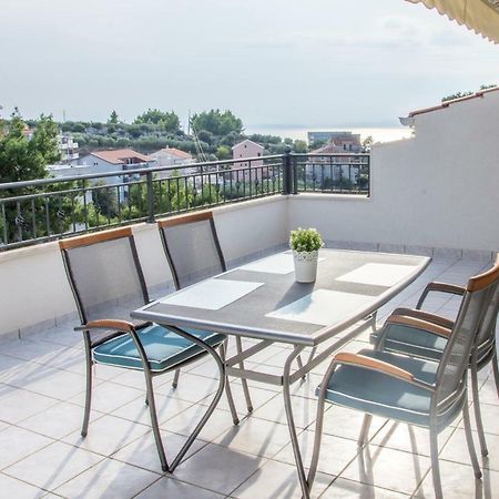 Relax Inn Подстрана Екстериор снимка