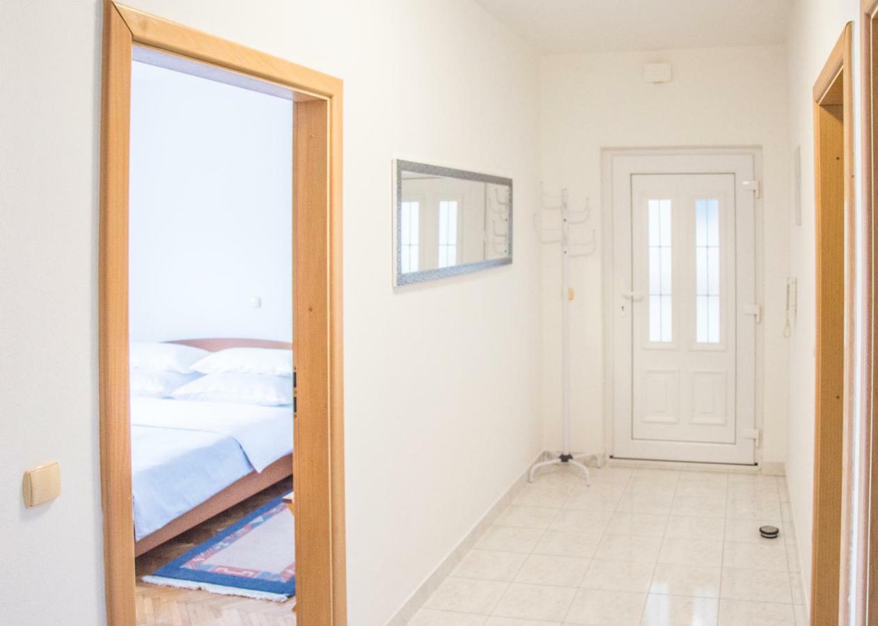 Relax Inn Подстрана Екстериор снимка