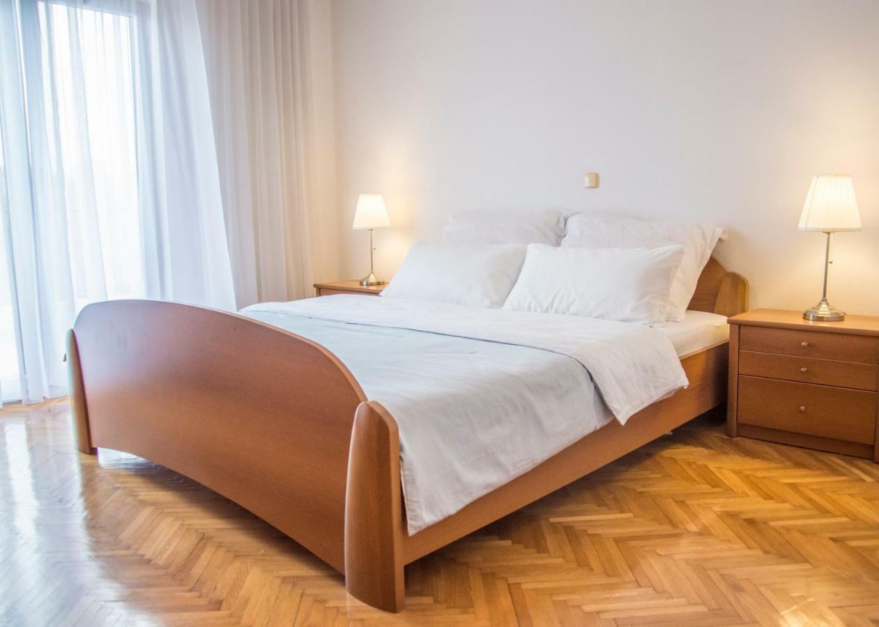 Relax Inn Подстрана Екстериор снимка